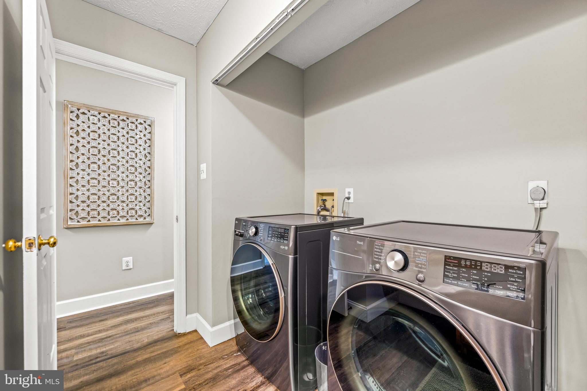 10602 ASHFORD CIRCLE