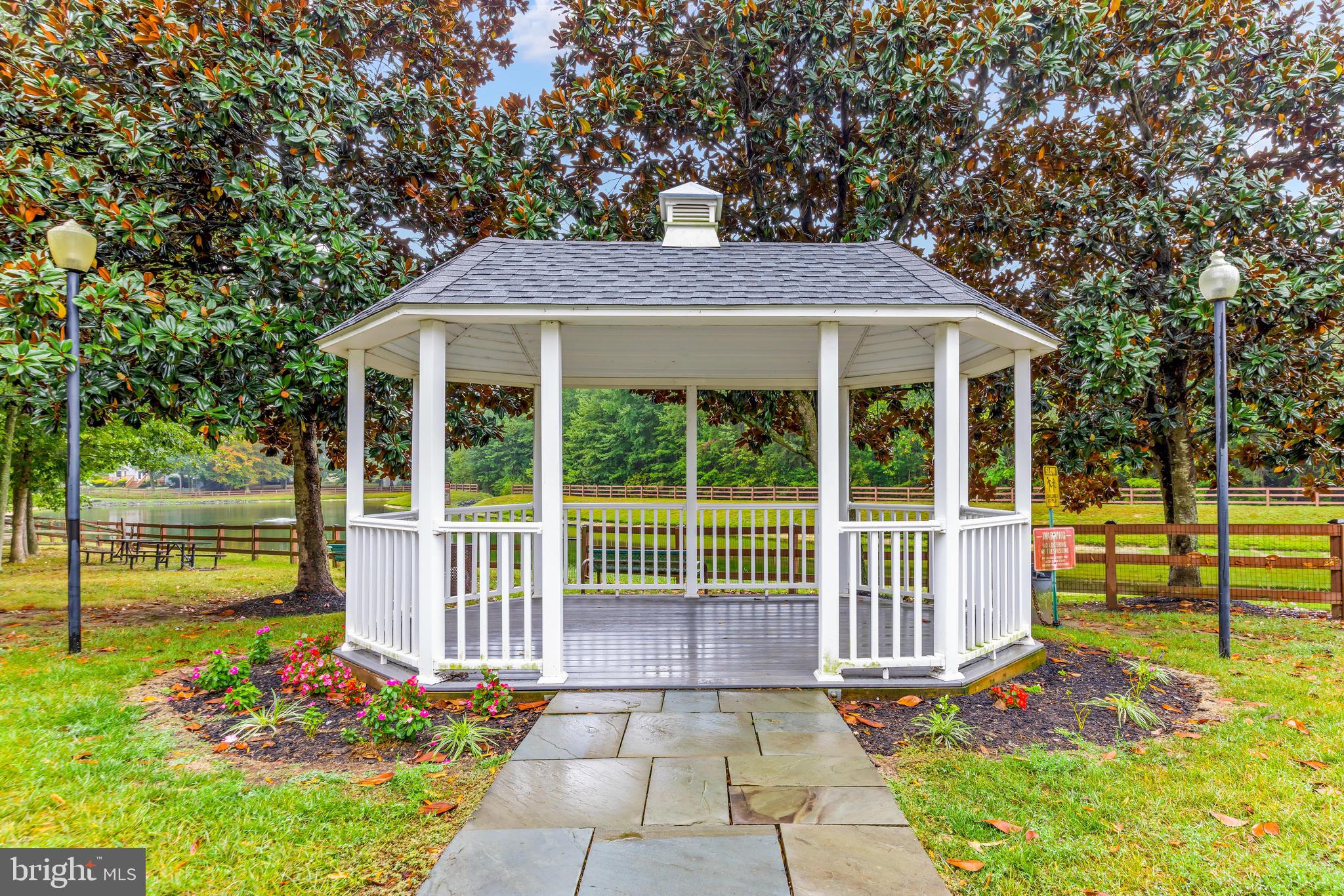 10602 ASHFORD CIRCLE