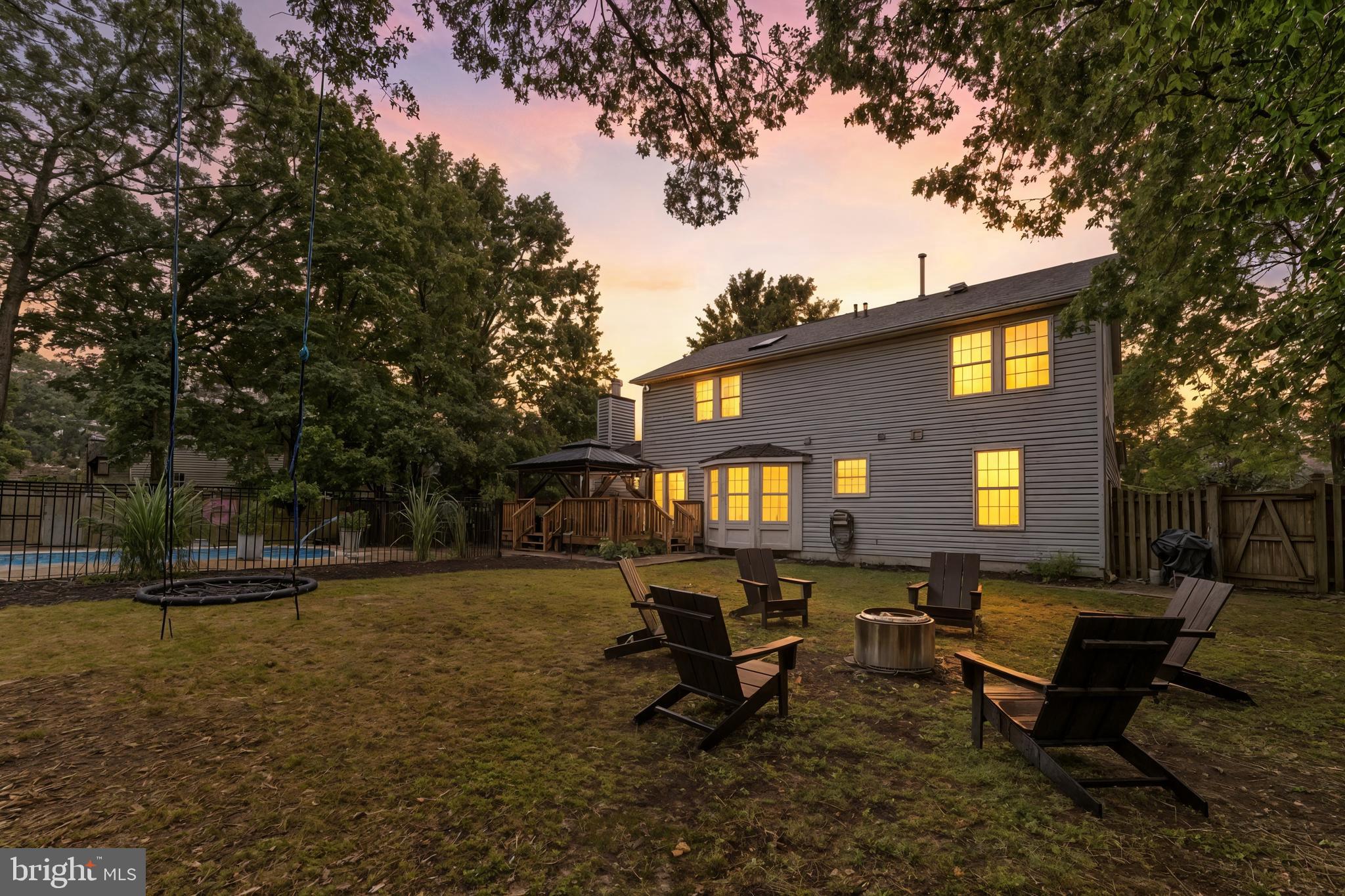 10602 ASHFORD CIRCLE