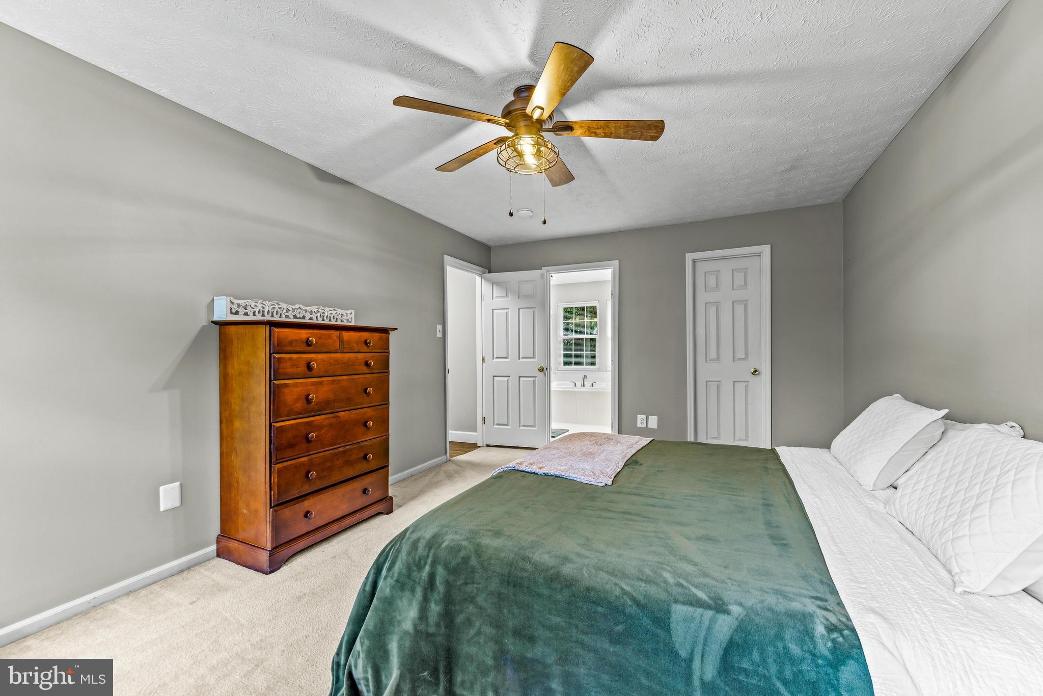 10602 ASHFORD CIRCLE