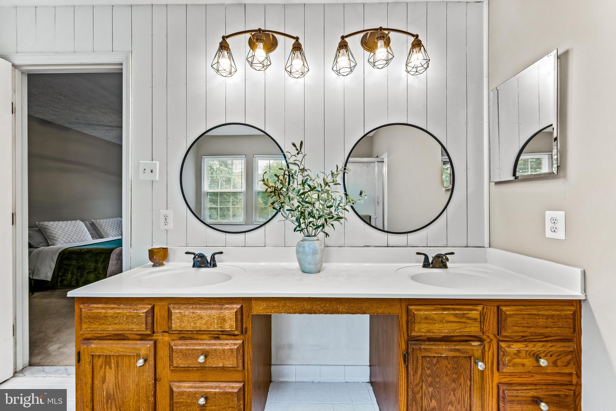 10602 ASHFORD CIRCLE