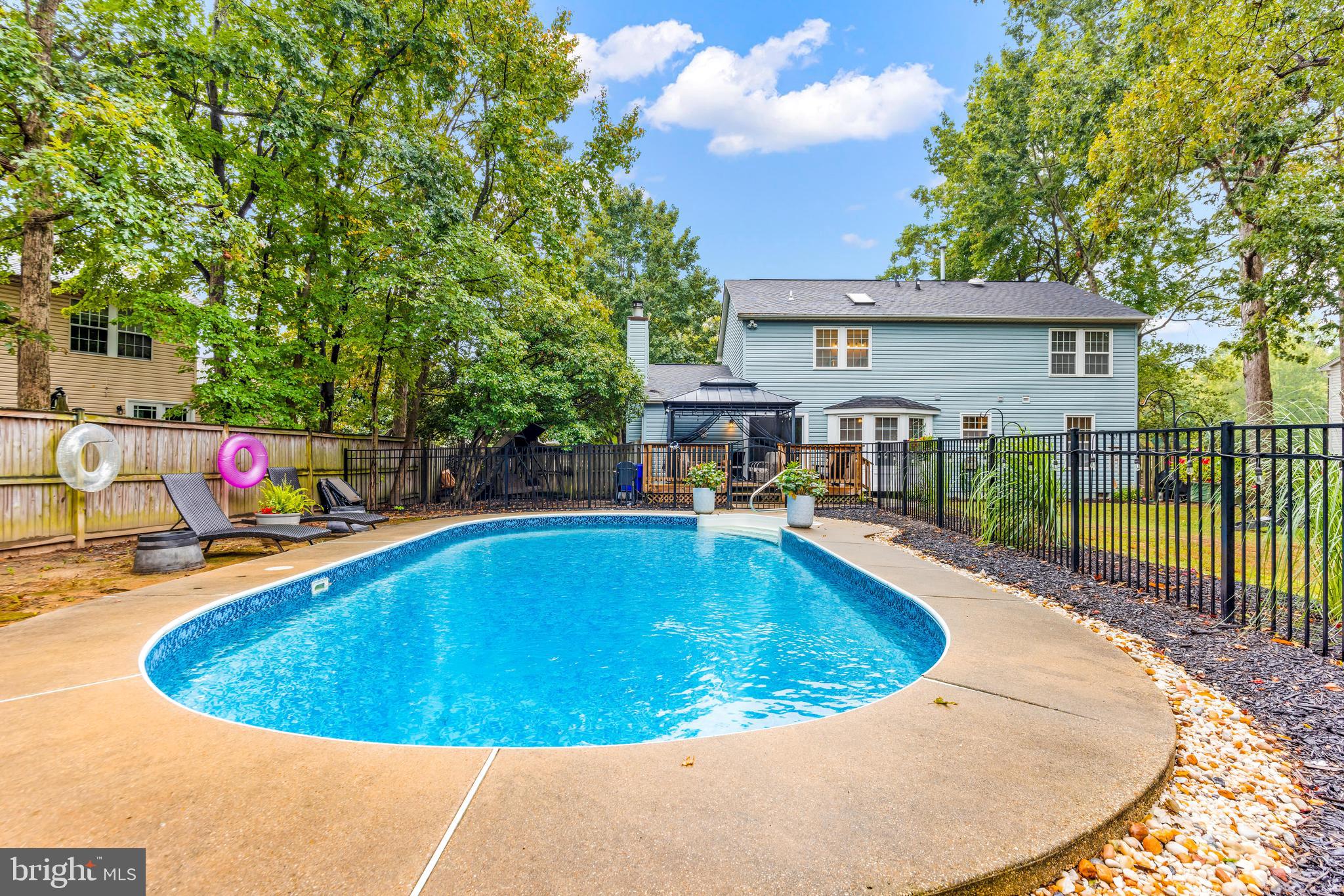 10602 ASHFORD CIRCLE