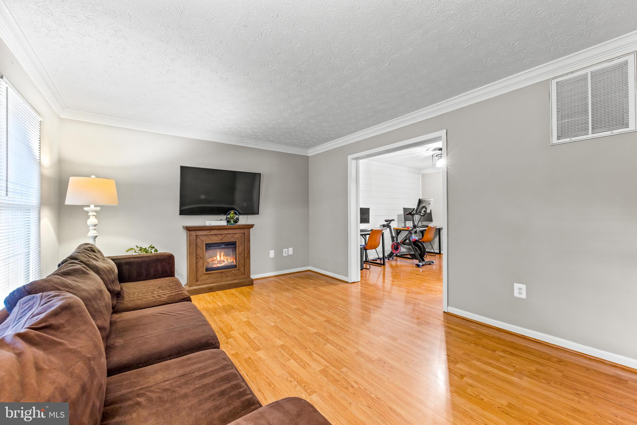 10602 ASHFORD CIRCLE