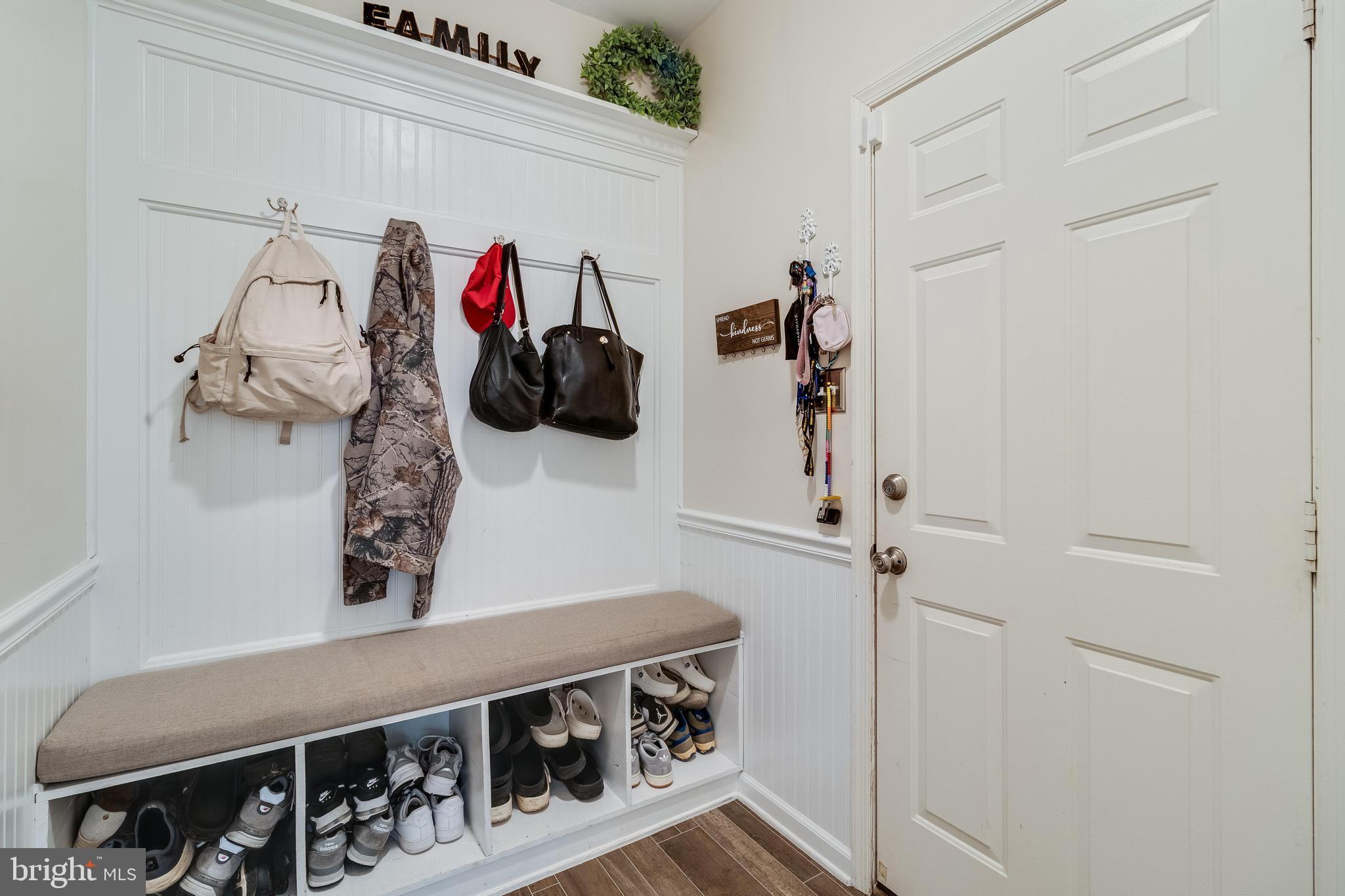 1012 NORTHAMPTON DRIVE