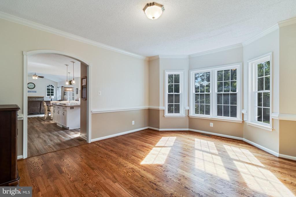 1012 NORTHAMPTON DRIVE