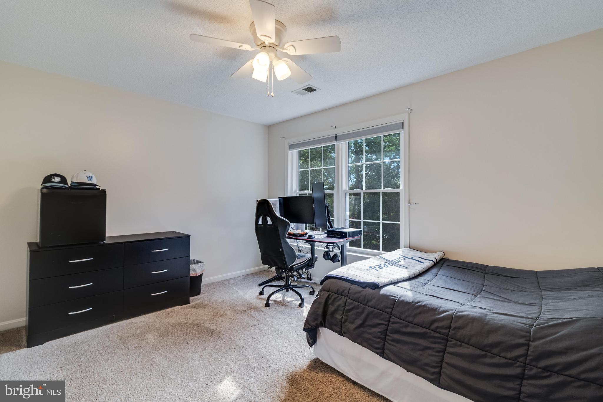 1012 NORTHAMPTON DRIVE