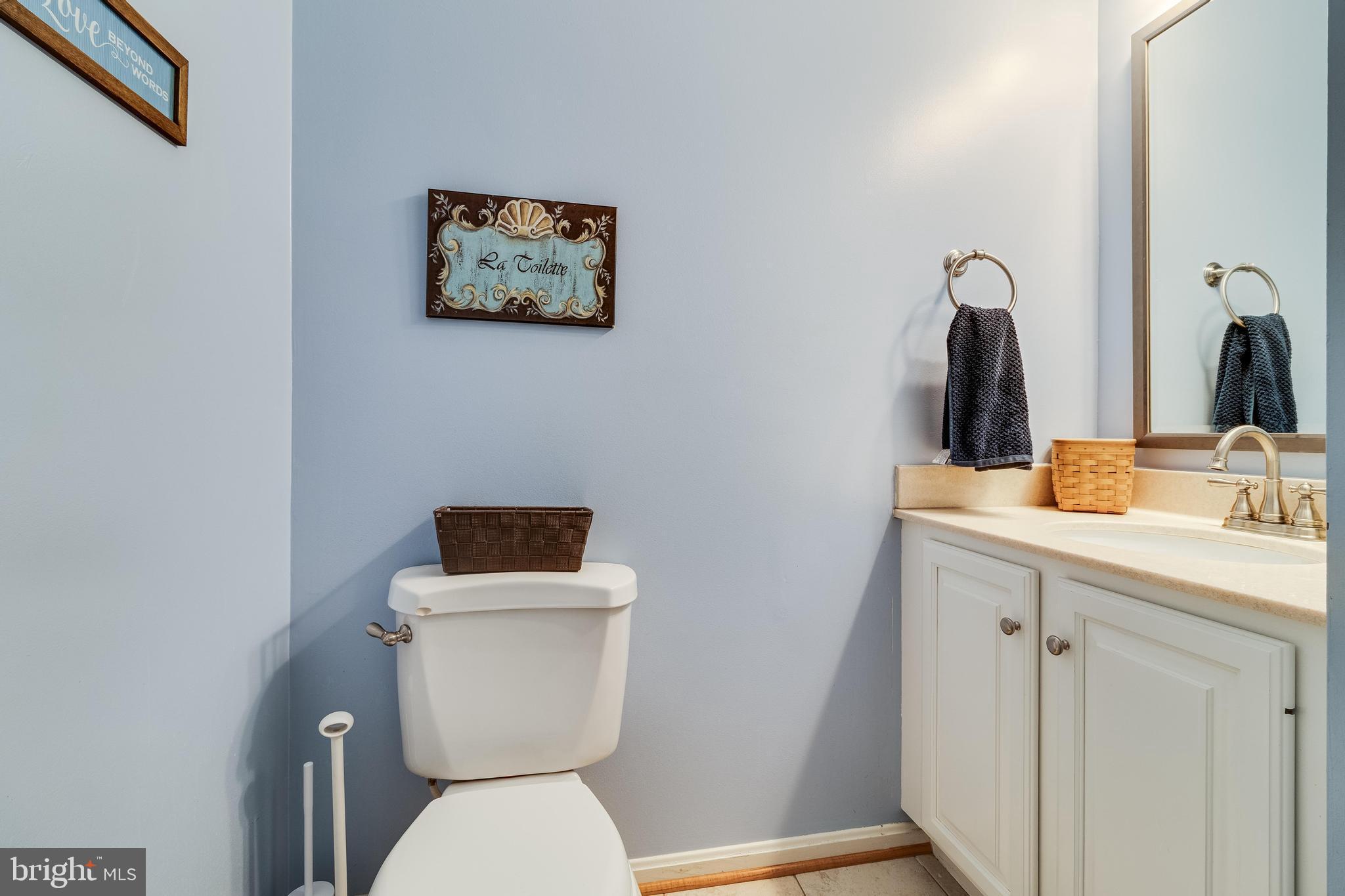 1012 NORTHAMPTON DRIVE