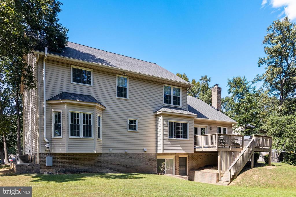 1012 NORTHAMPTON DRIVE