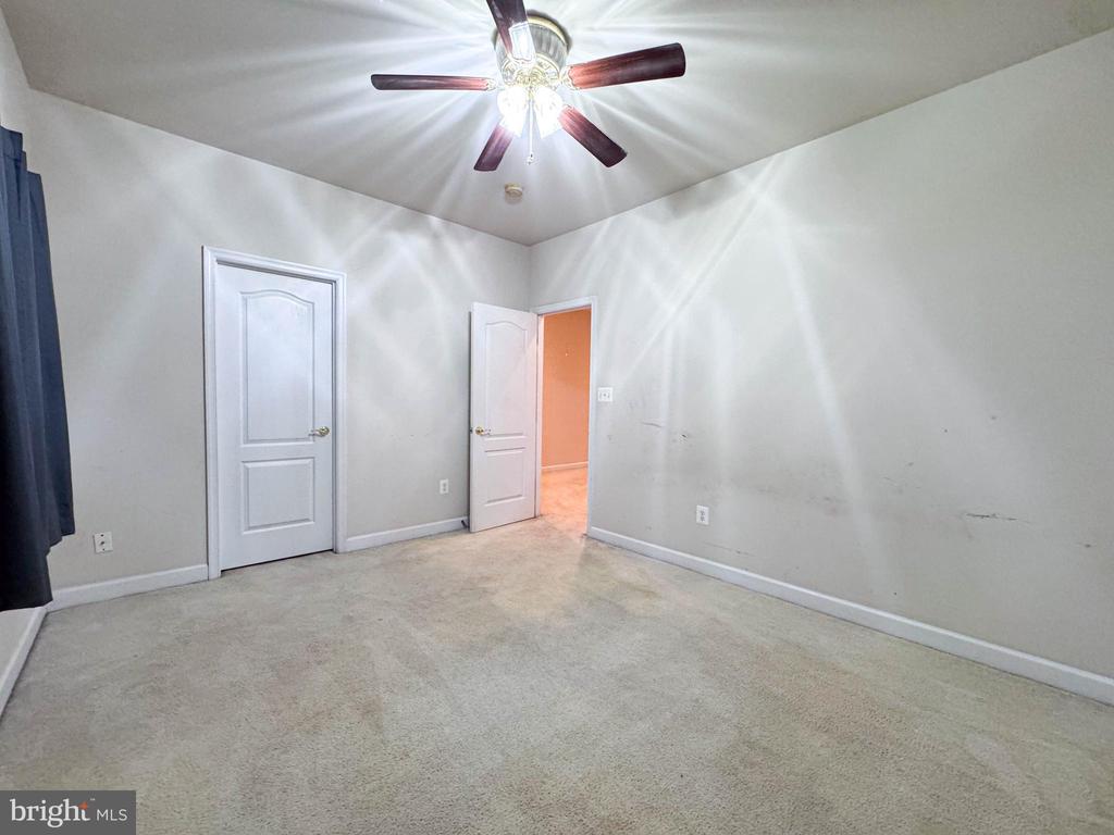 2039 DOWNSHIRE COURT