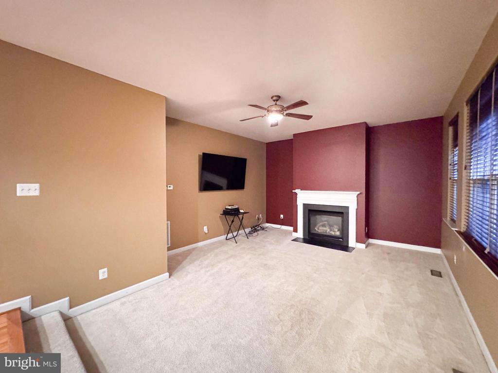 2039 DOWNSHIRE COURT