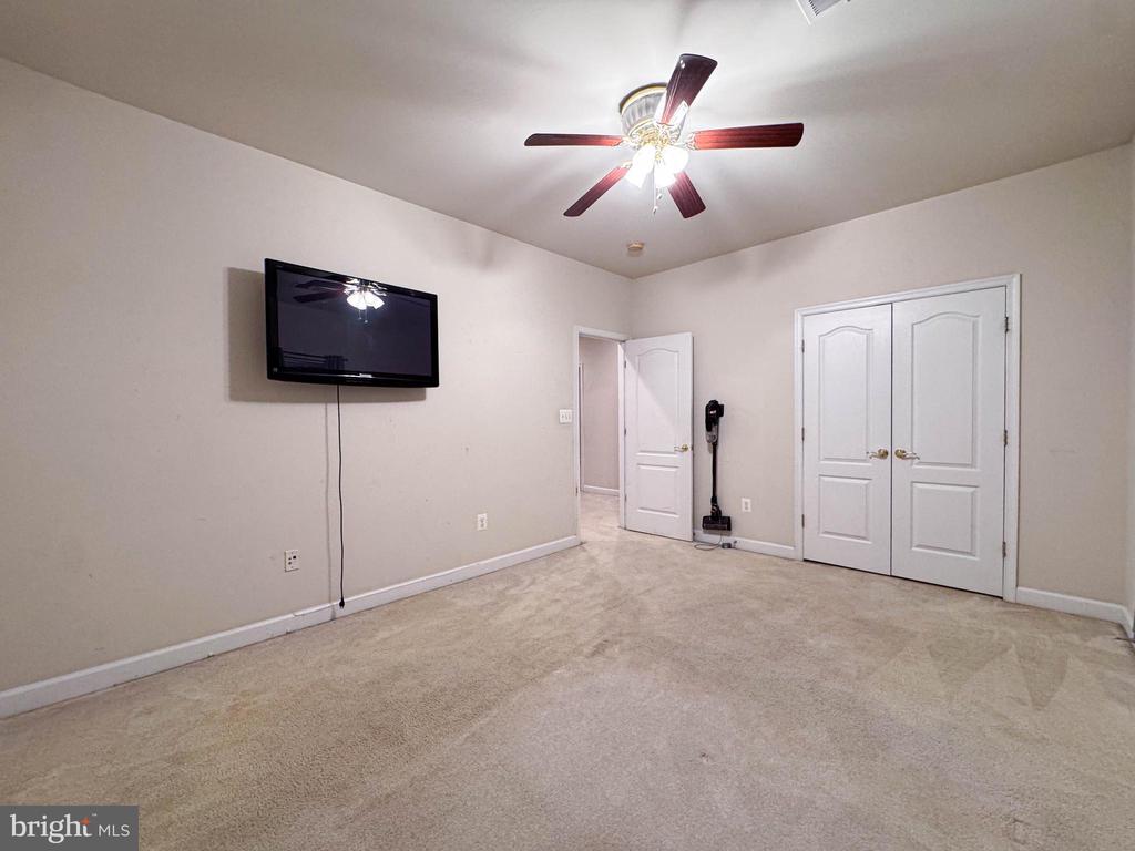 2039 DOWNSHIRE COURT
