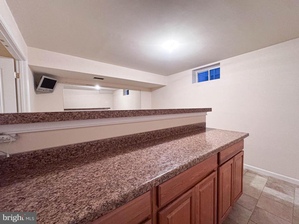 2039 DOWNSHIRE COURT