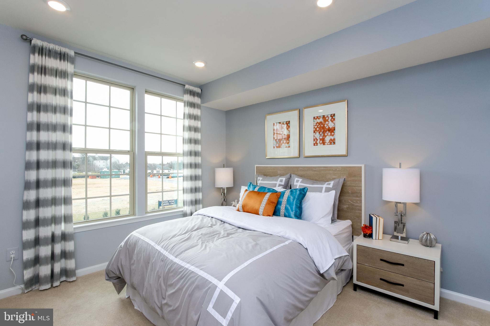 10968 Presidential Pkwy #E