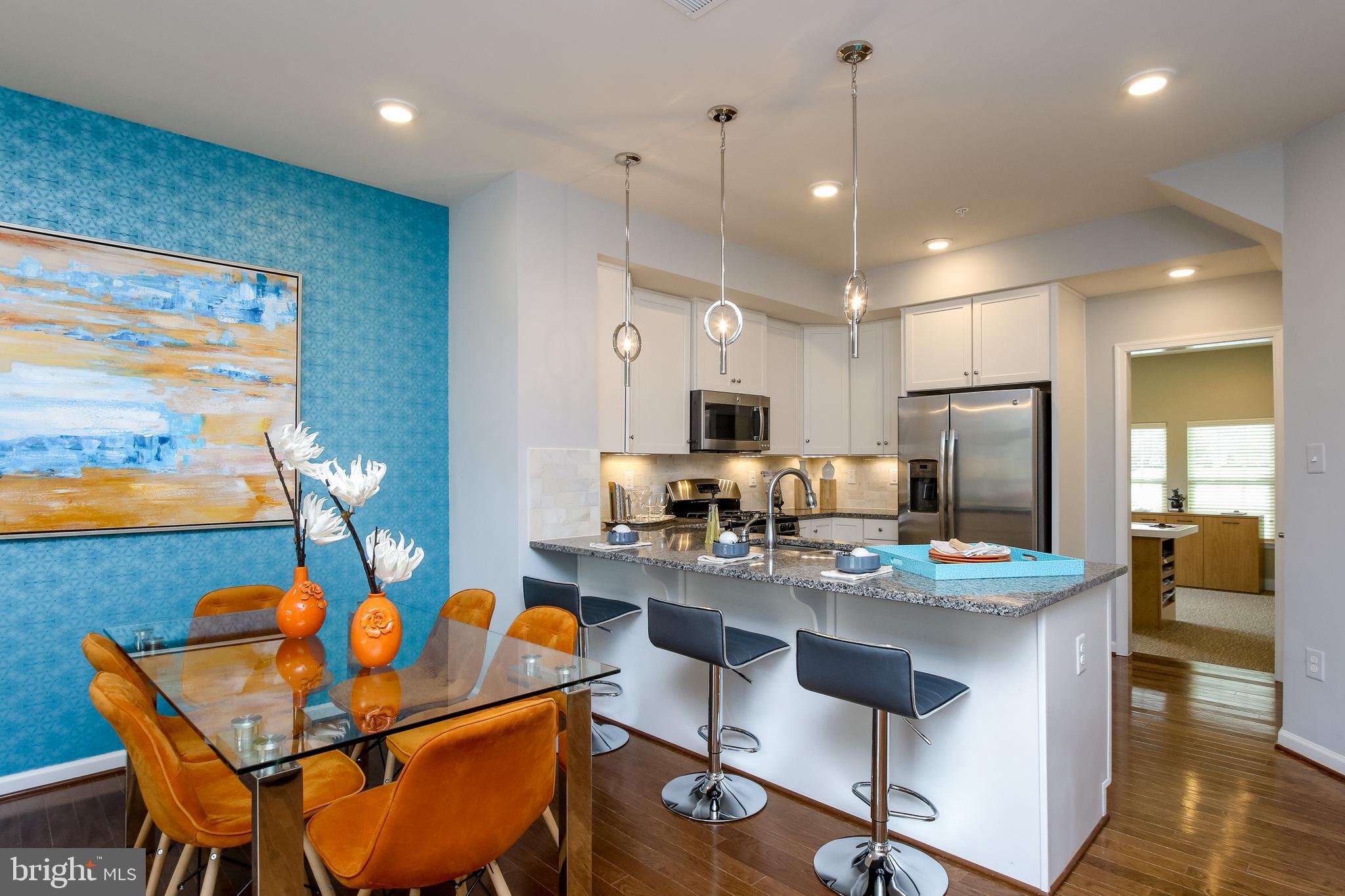 10968 Presidential Pkwy #E