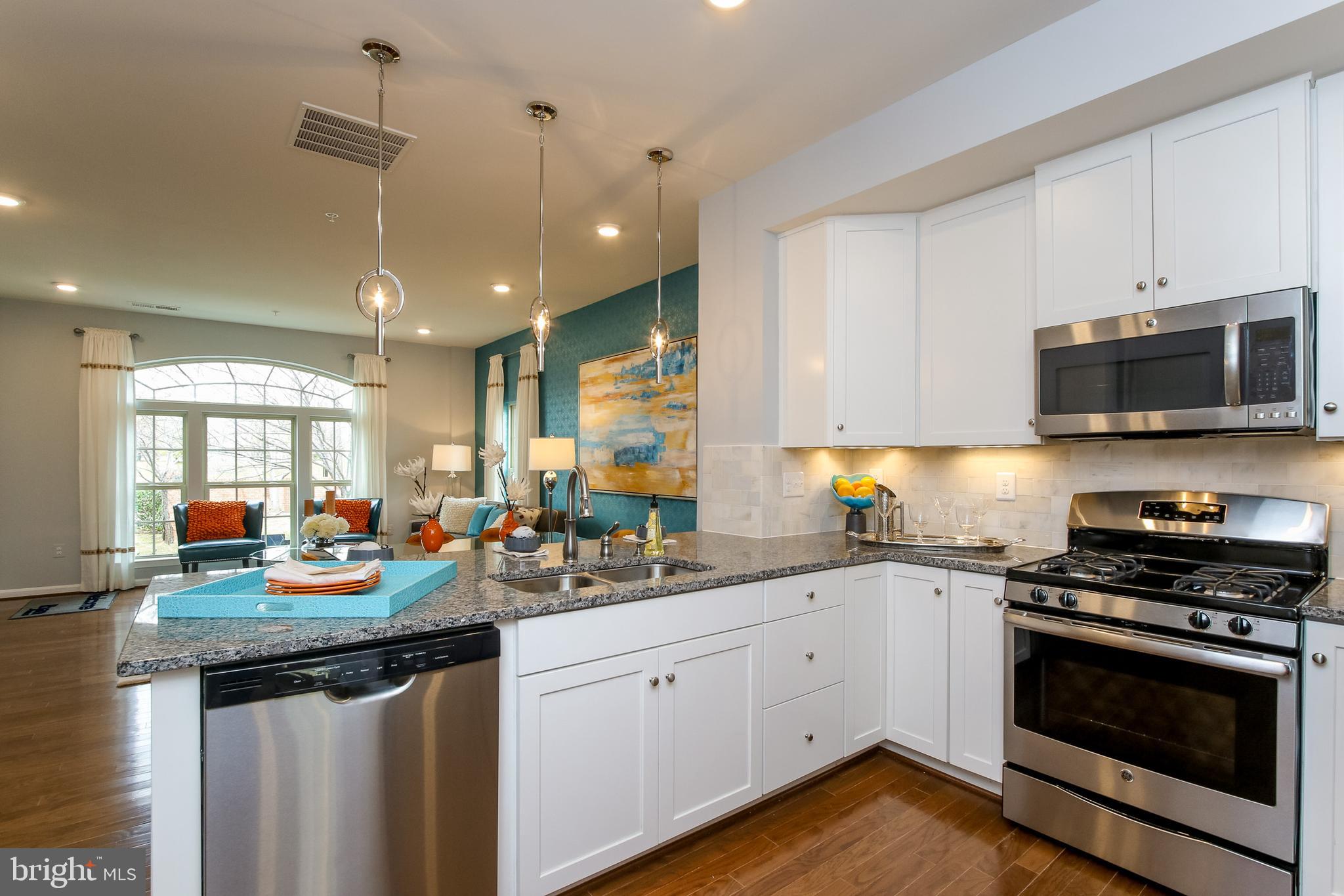 10968 Presidential Pkwy #E