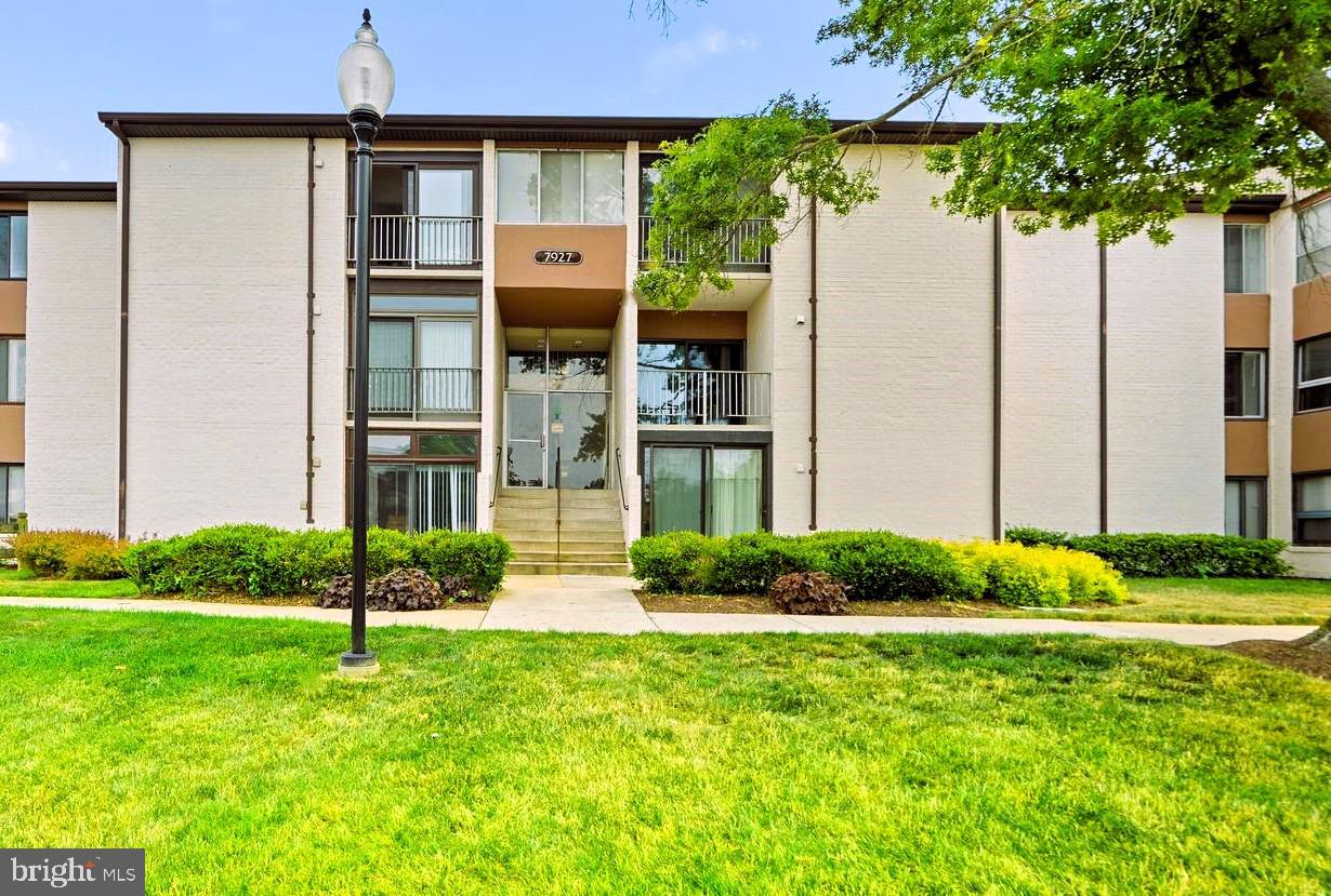 7927 Mandan Rd #203
