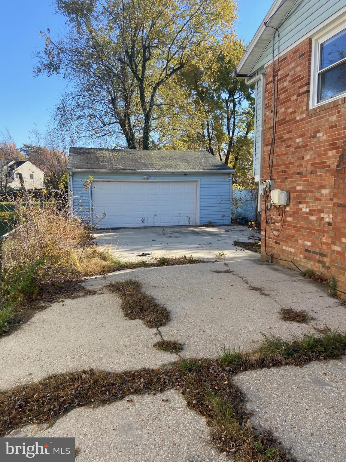 10122 Griff Dr