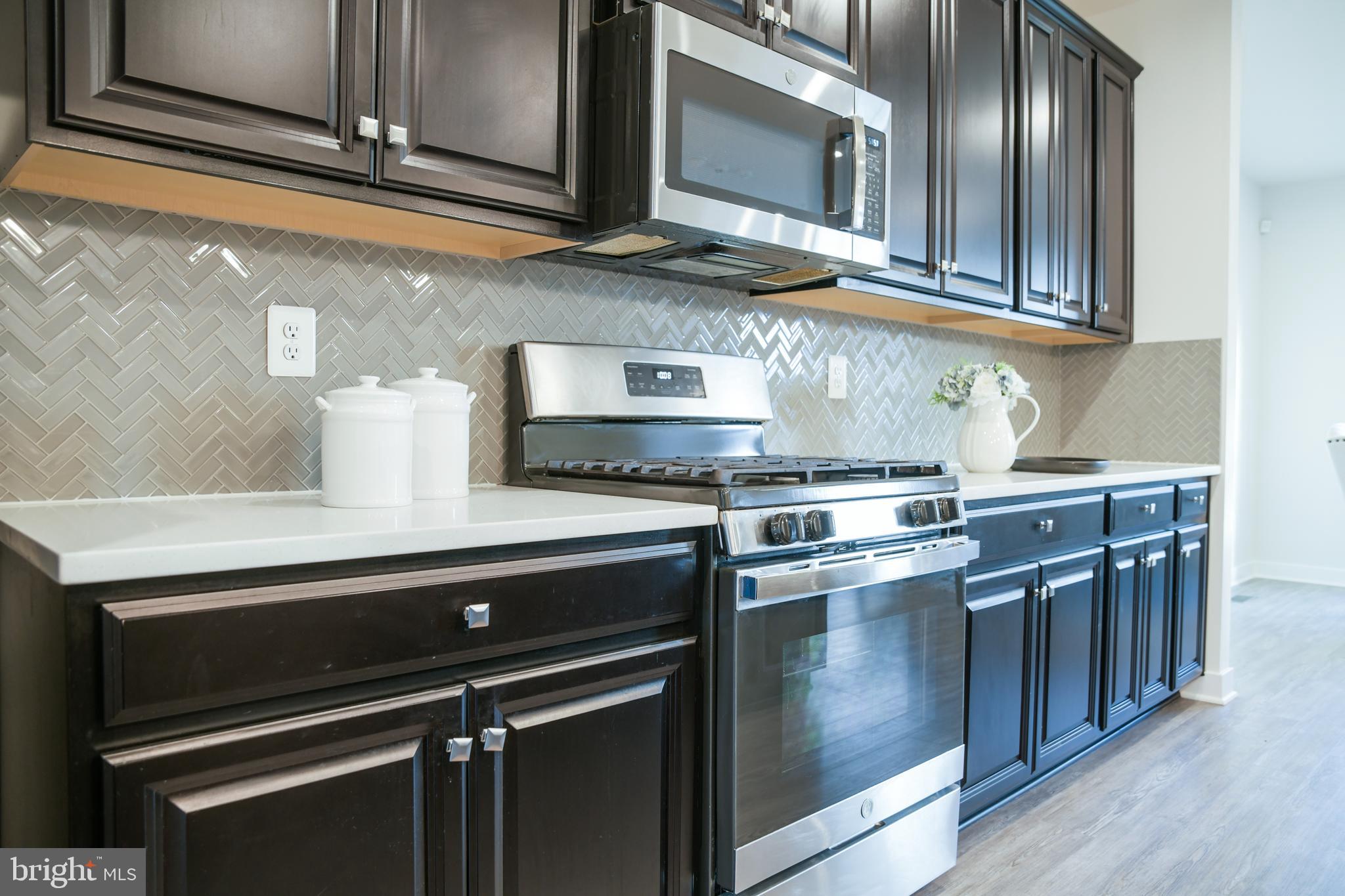 5606 Richmanor Ter