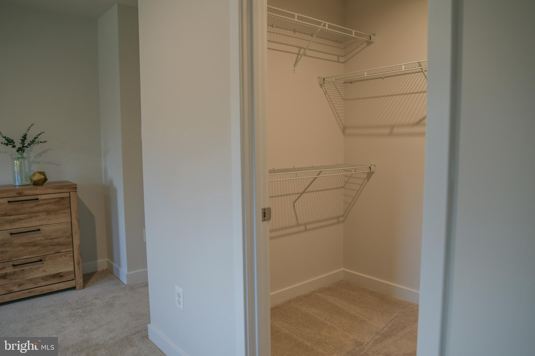 5606 Richmanor Ter