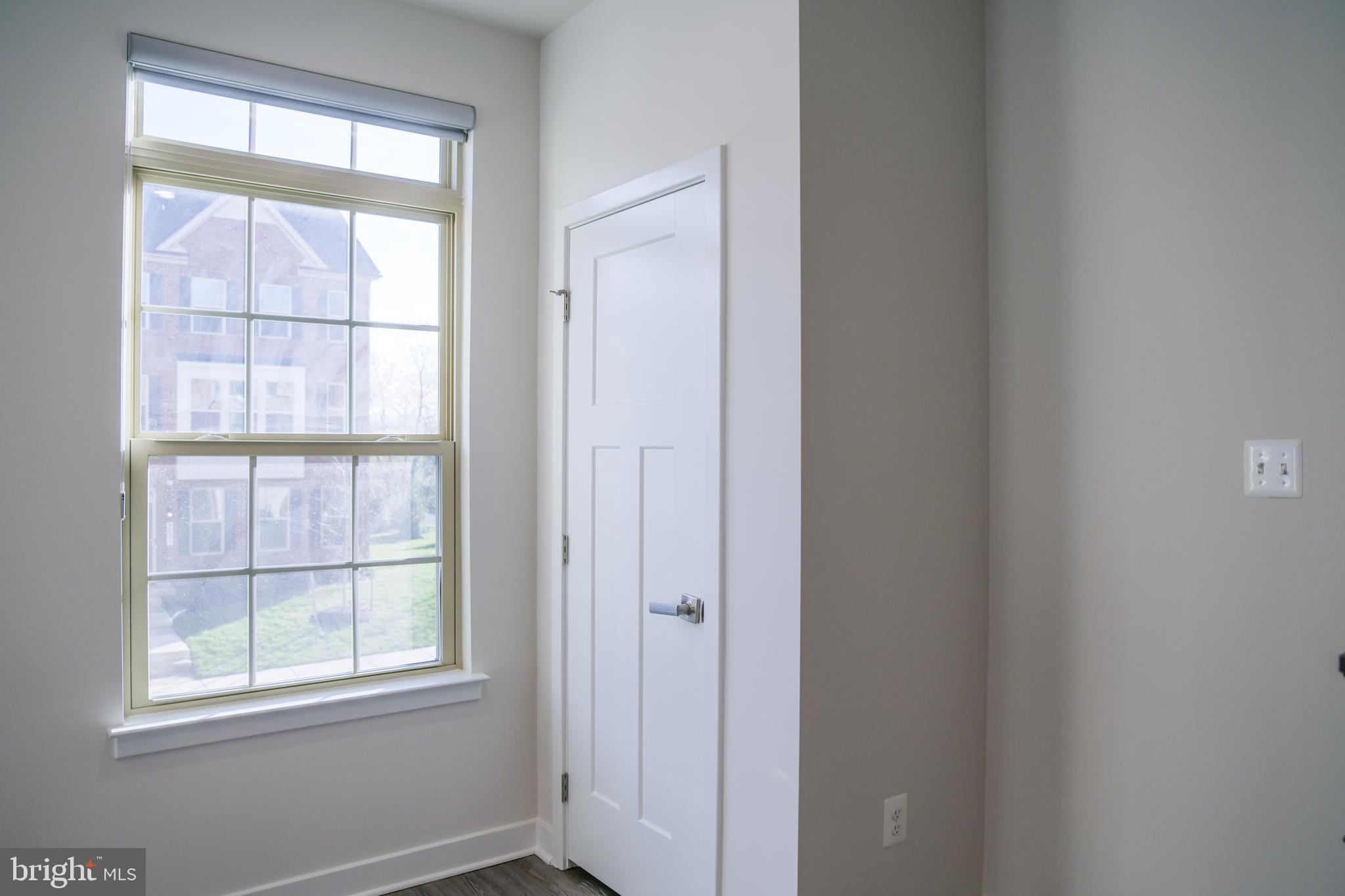 5606 Richmanor Ter