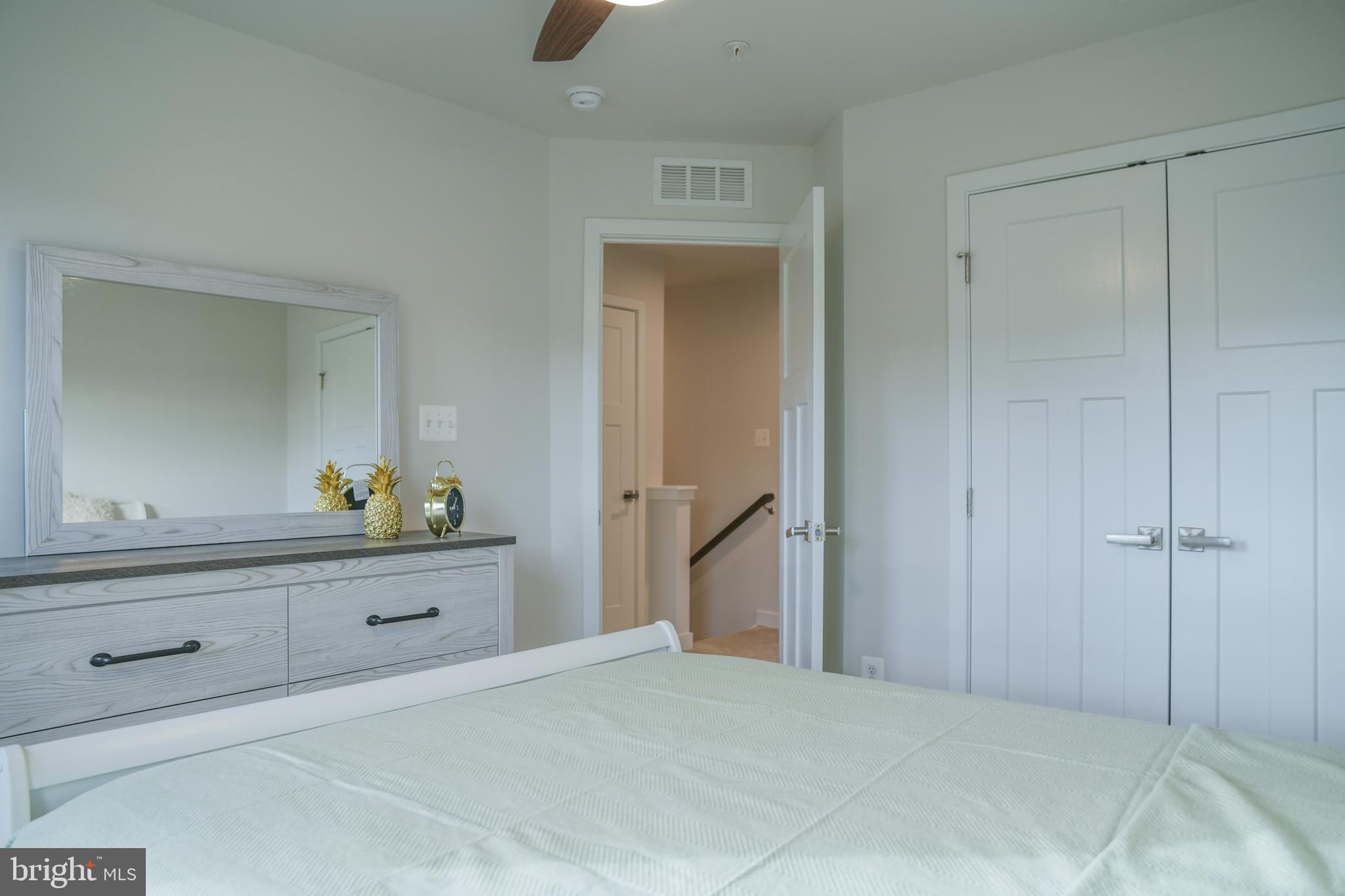5606 Richmanor Ter