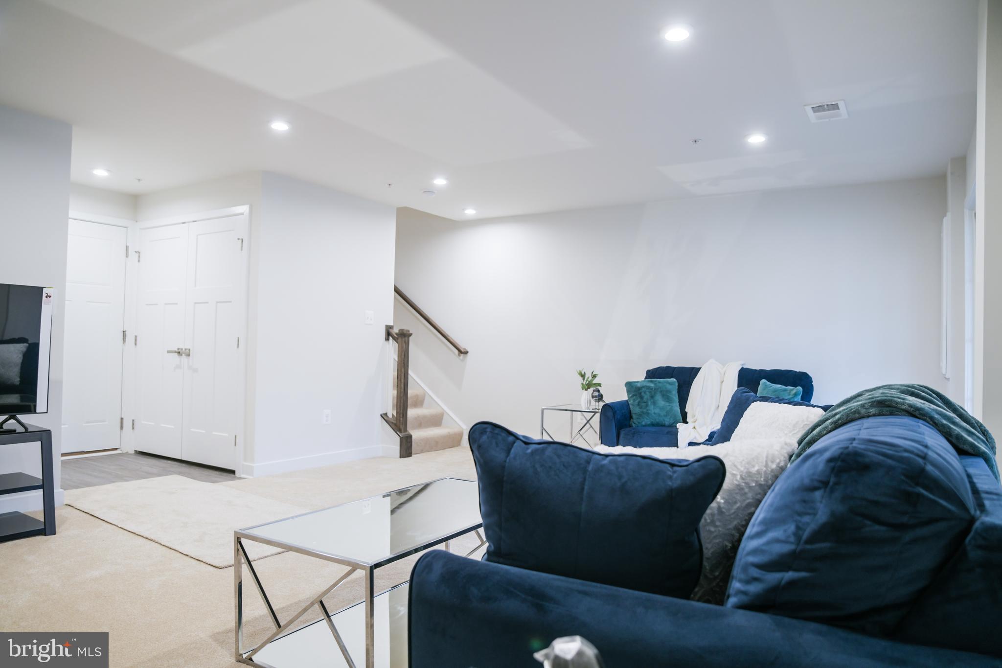 5606 Richmanor Ter