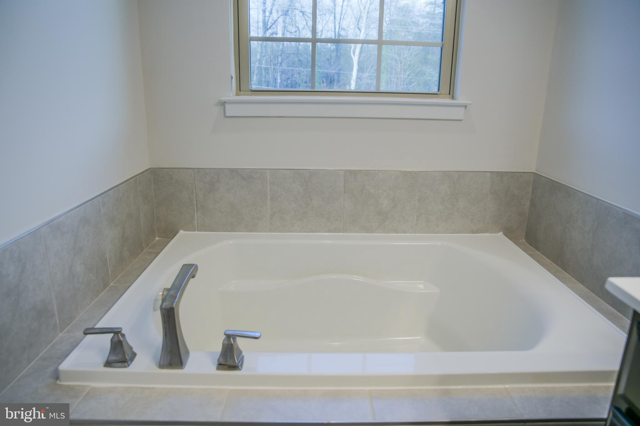 5606 Richmanor Ter