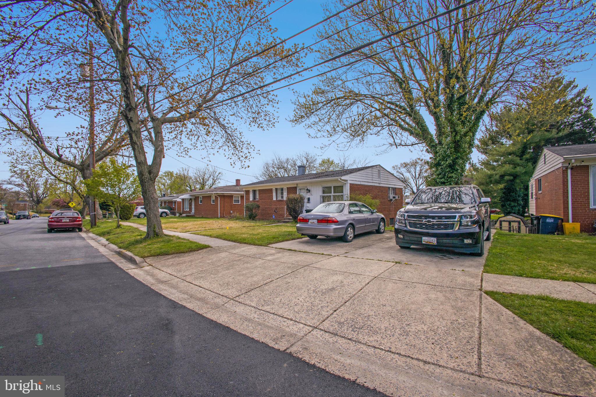 5914 Rosedale Dr