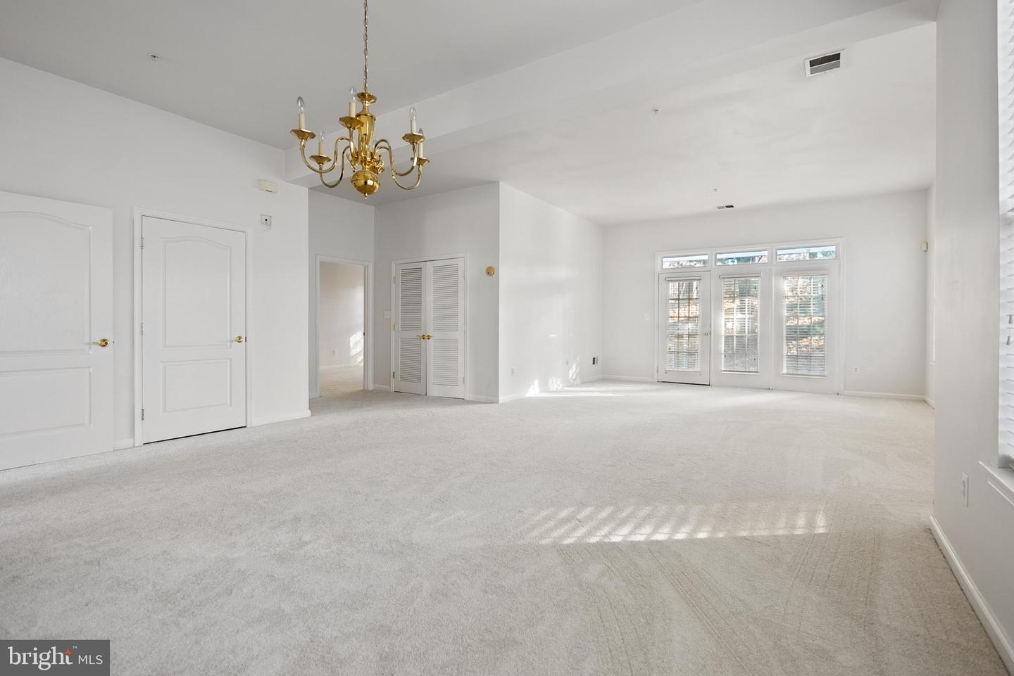 2139 Vittoria Ct #35