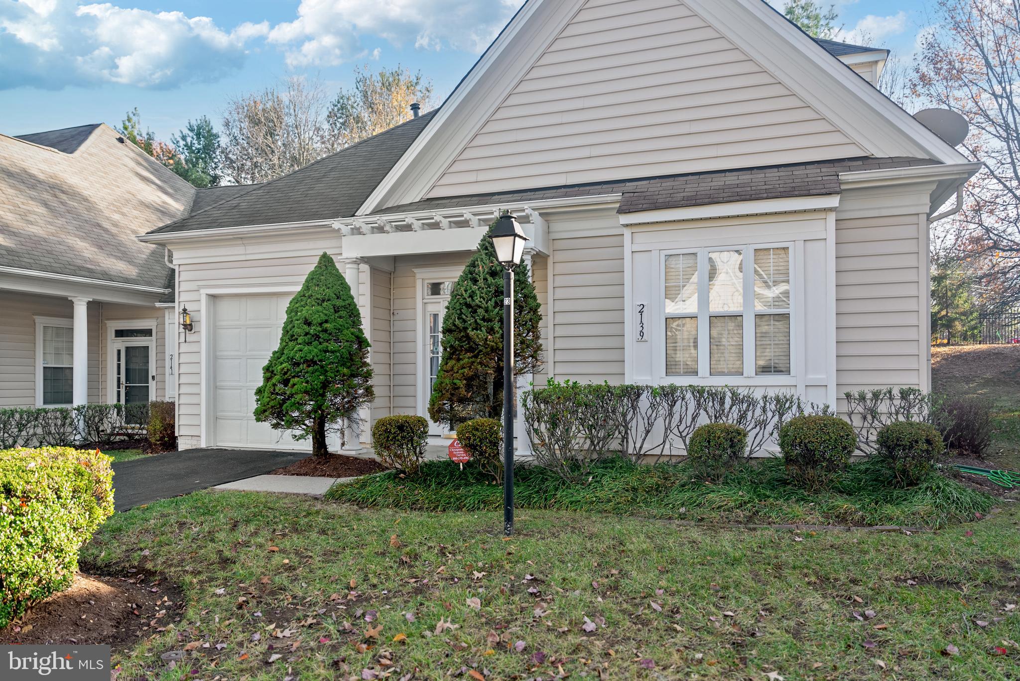 2139 Vittoria Ct #35