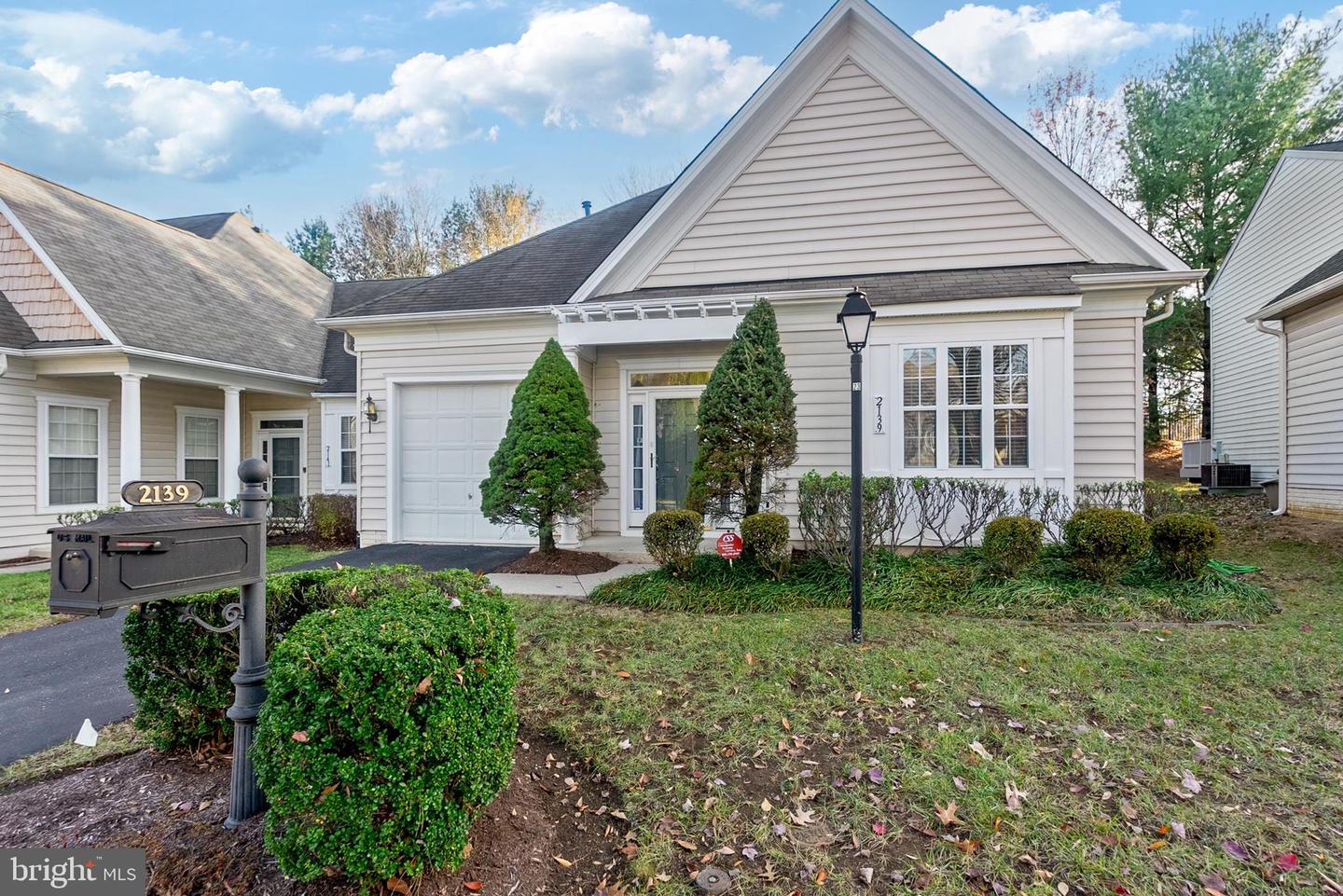 2139 Vittoria Ct #35