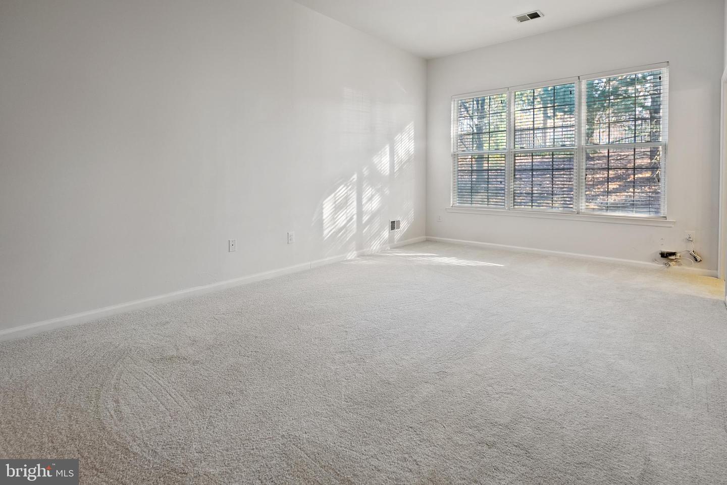 2139 Vittoria Ct #35