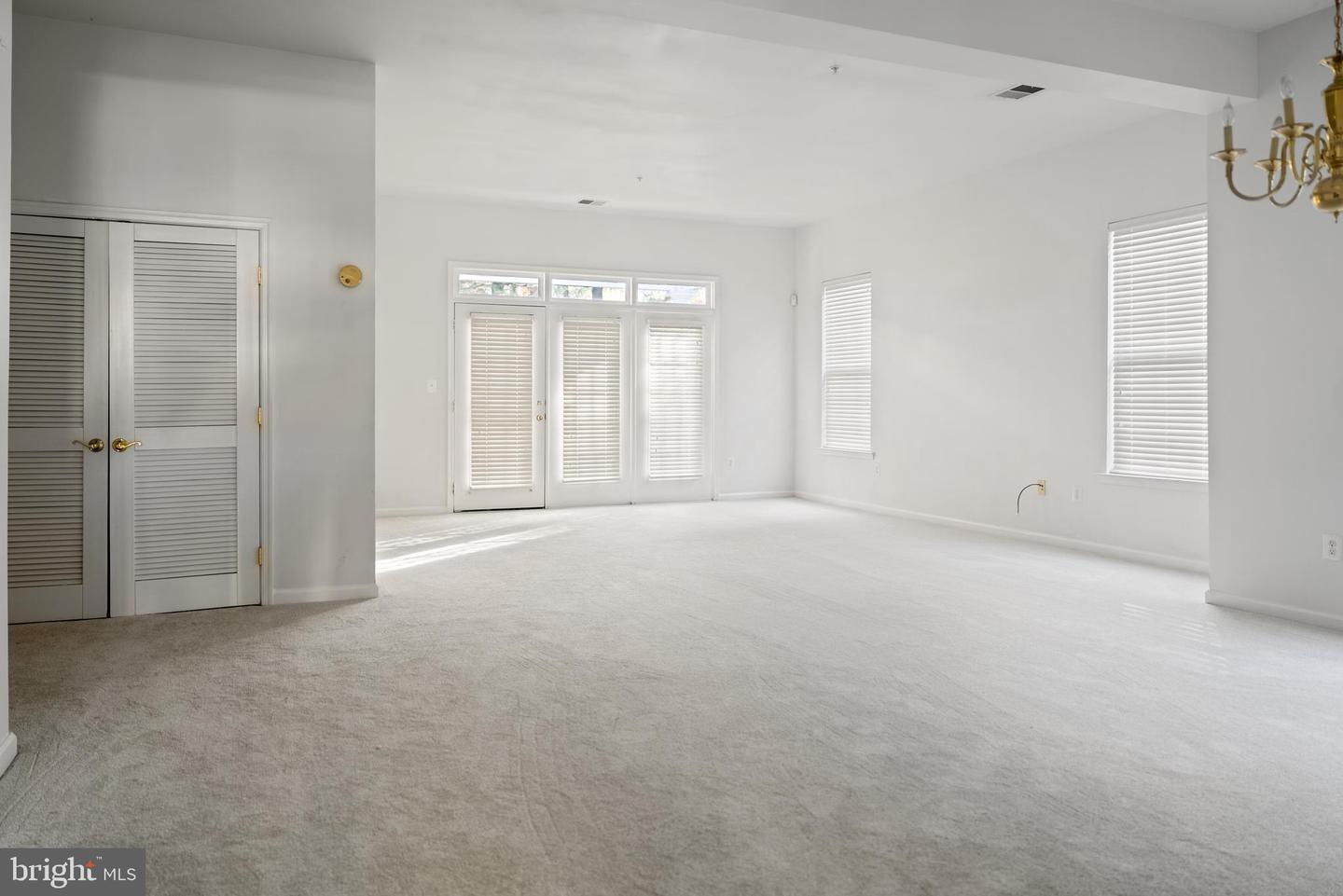 2139 Vittoria Ct #35
