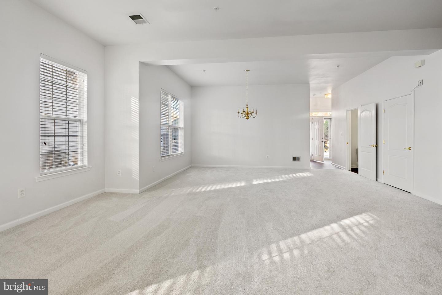 2139 Vittoria Ct #35