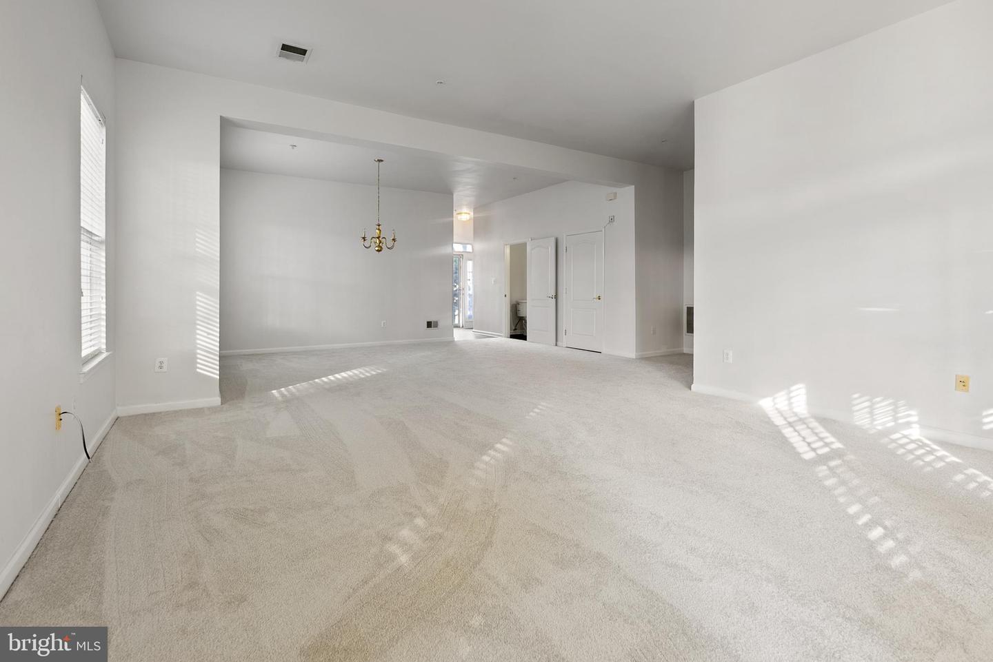 2139 Vittoria Ct #35