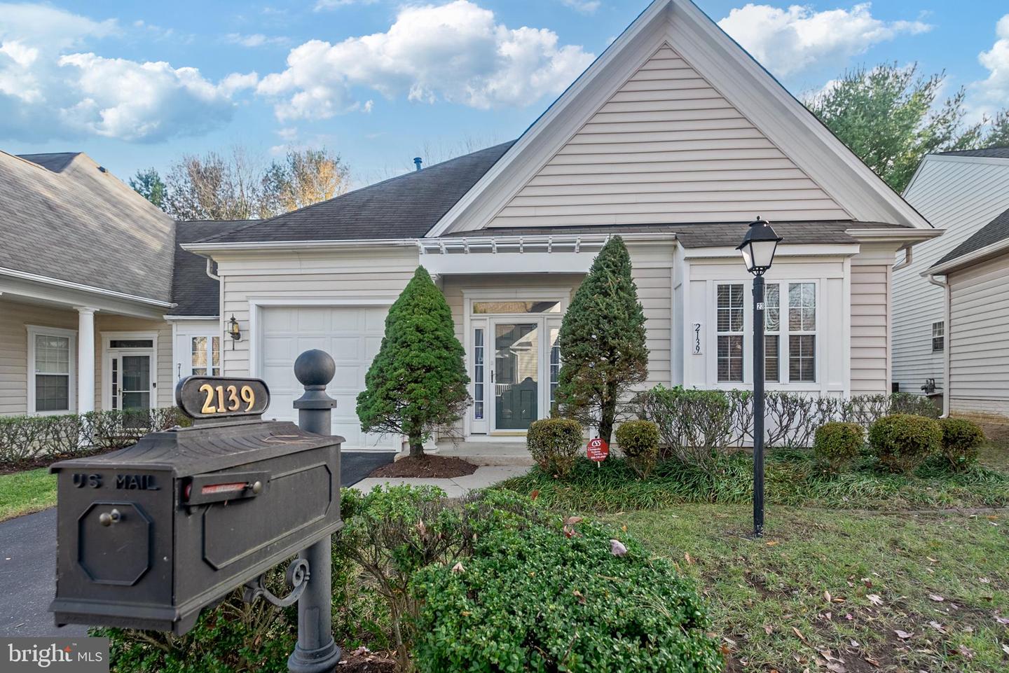 2139 Vittoria Ct #35