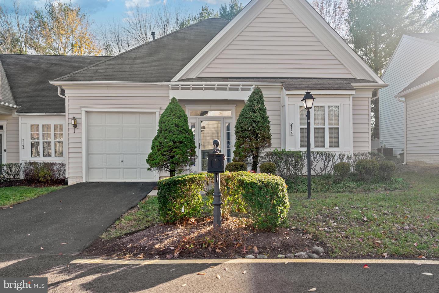 2139 Vittoria Ct #35
