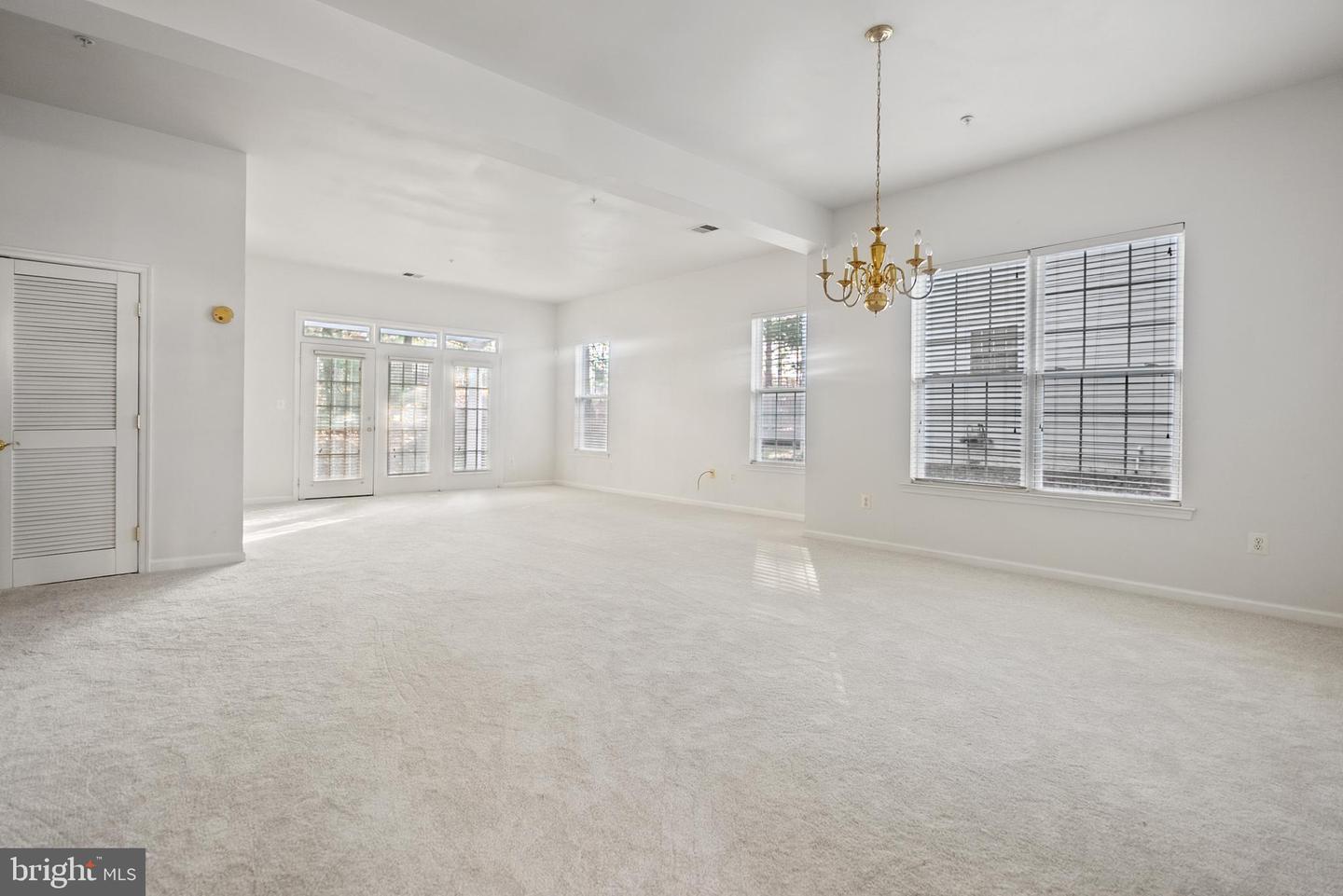 2139 Vittoria Ct #35