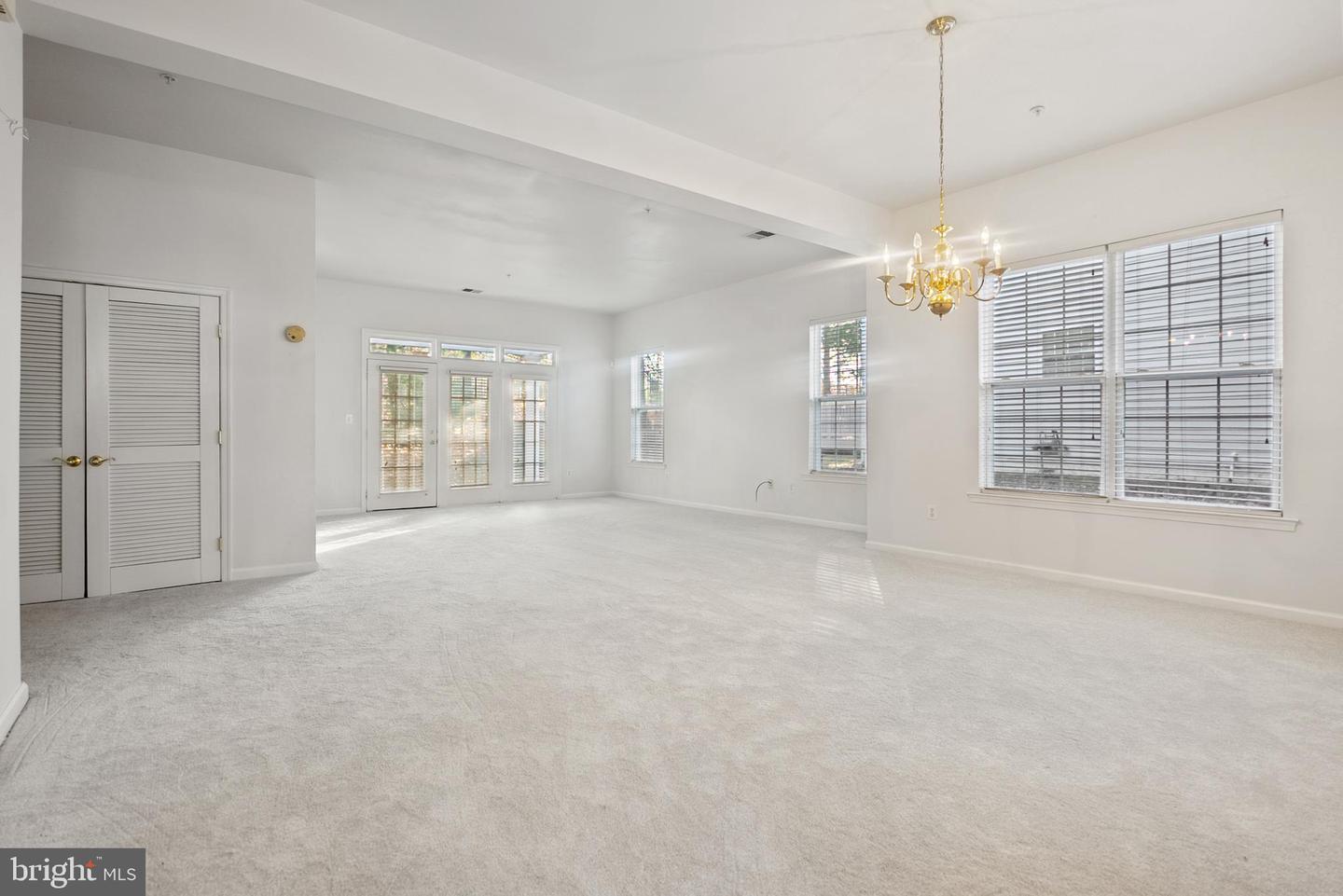 2139 Vittoria Ct #35