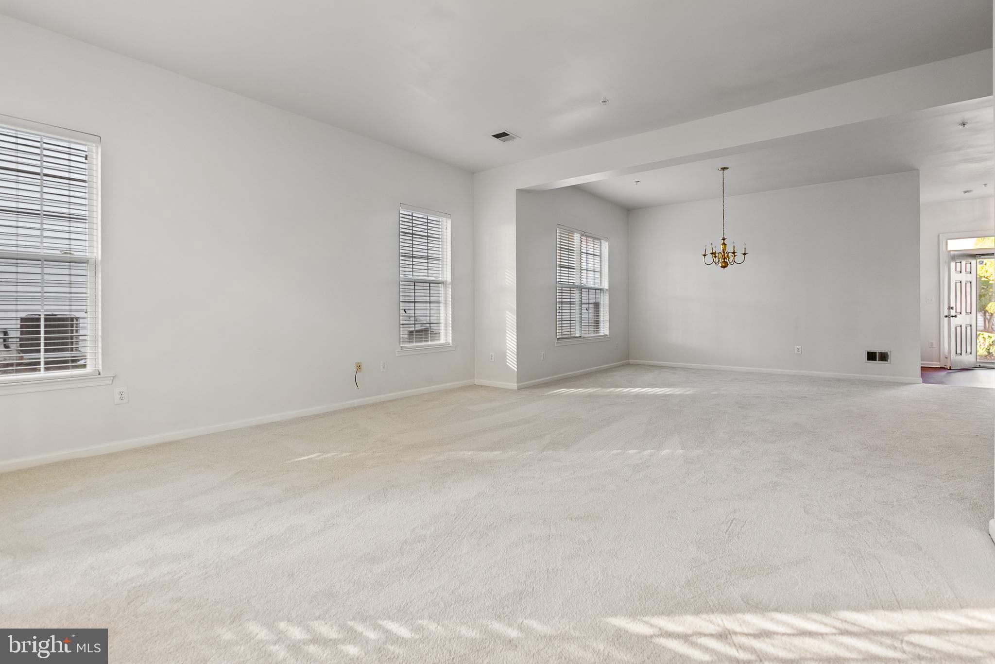 2139 Vittoria Ct #35