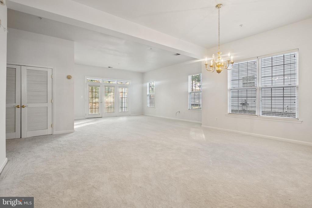 2139 Vittoria Ct #35