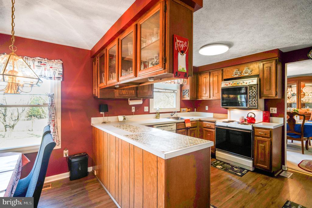 11006 Lake Arbor Way