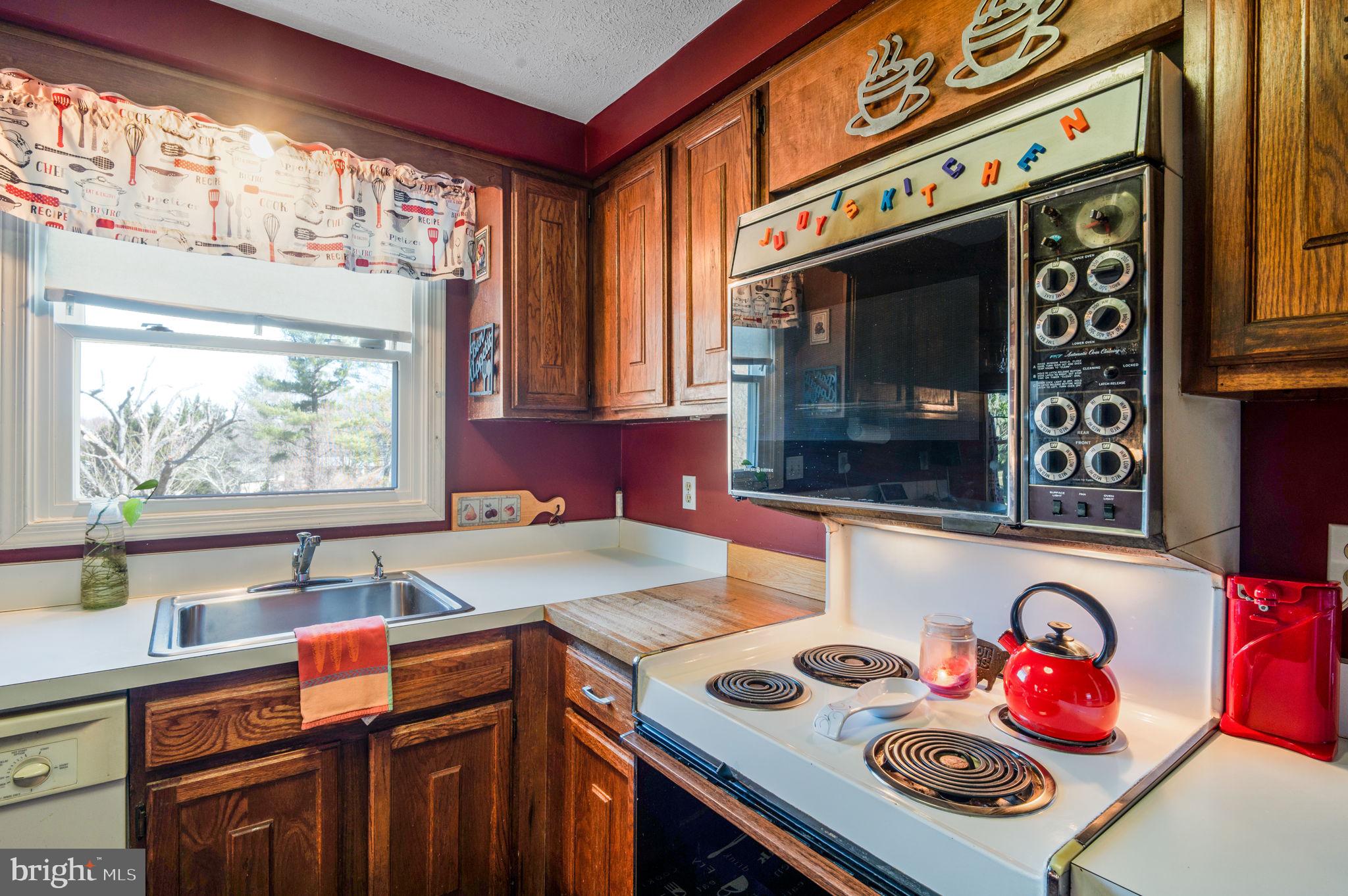 11006 Lake Arbor Way