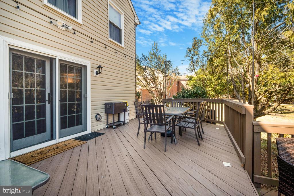 11006 Lake Arbor Way