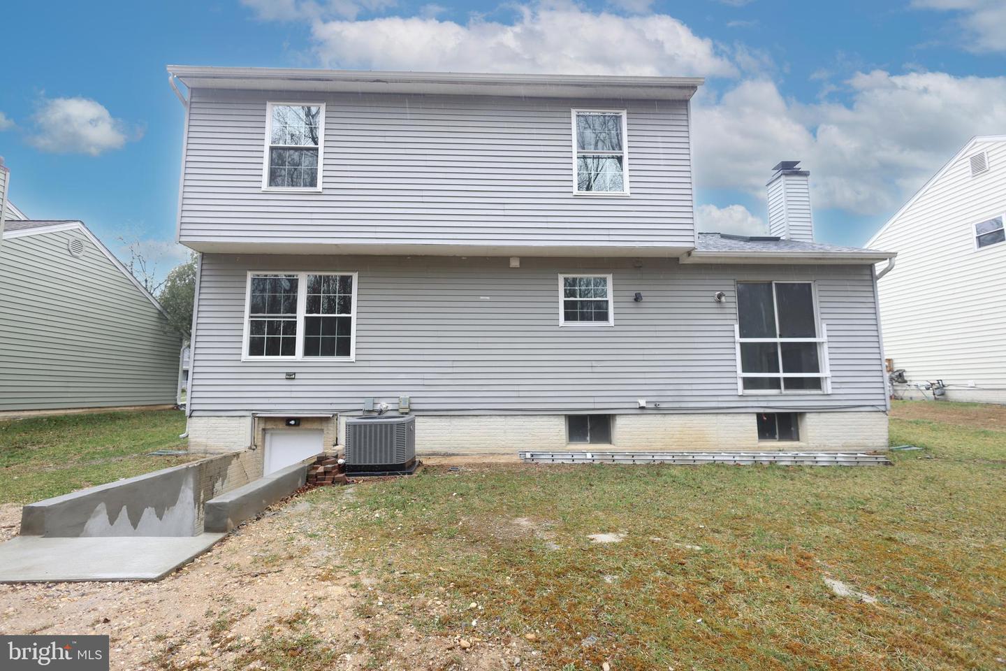 6113 PEGGYANNE CT