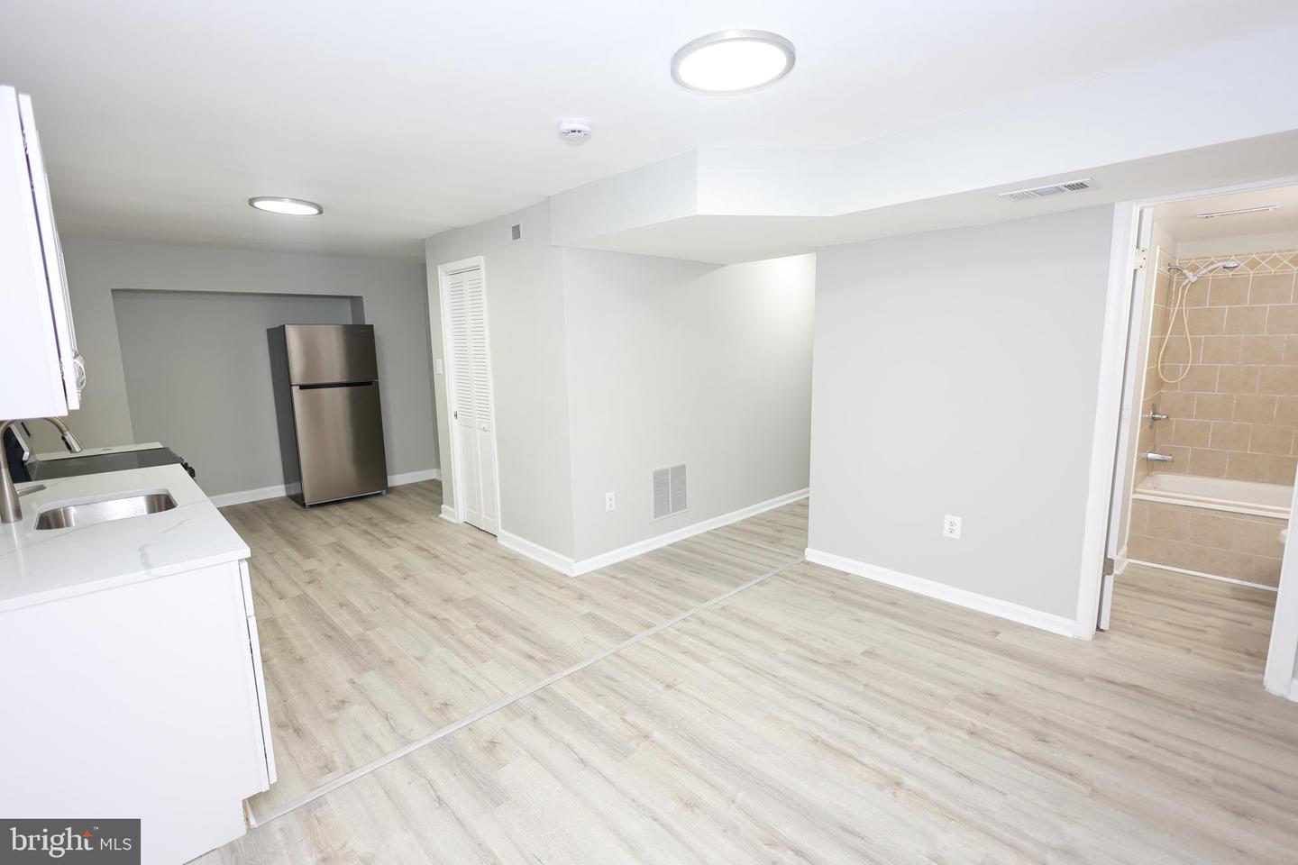 6113 PEGGYANNE CT
