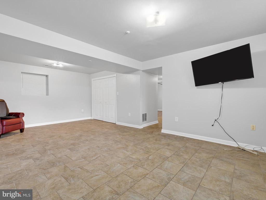6618 VALLEY PARK ROAD