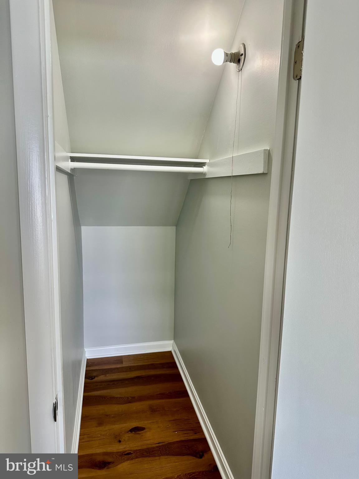 2108 REDWOOD TERRACE