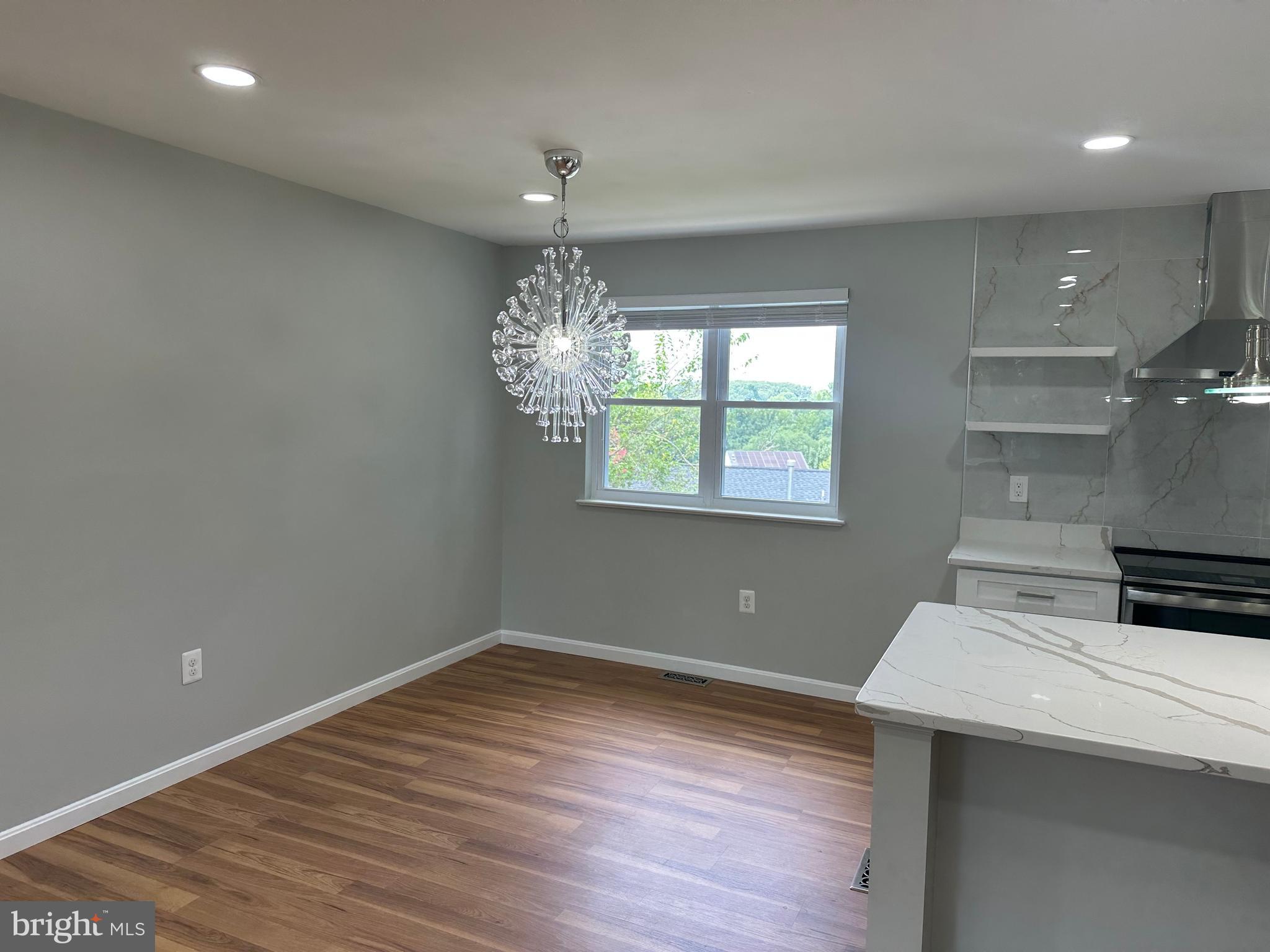 2108 REDWOOD TERRACE