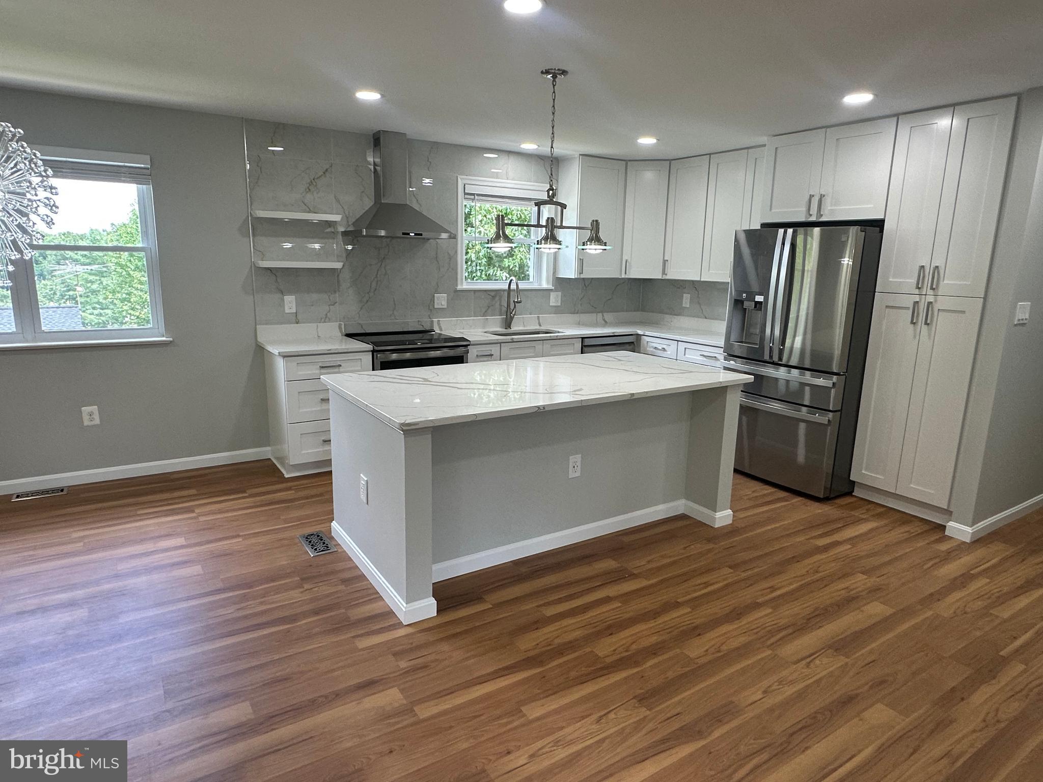 2108 REDWOOD TERRACE